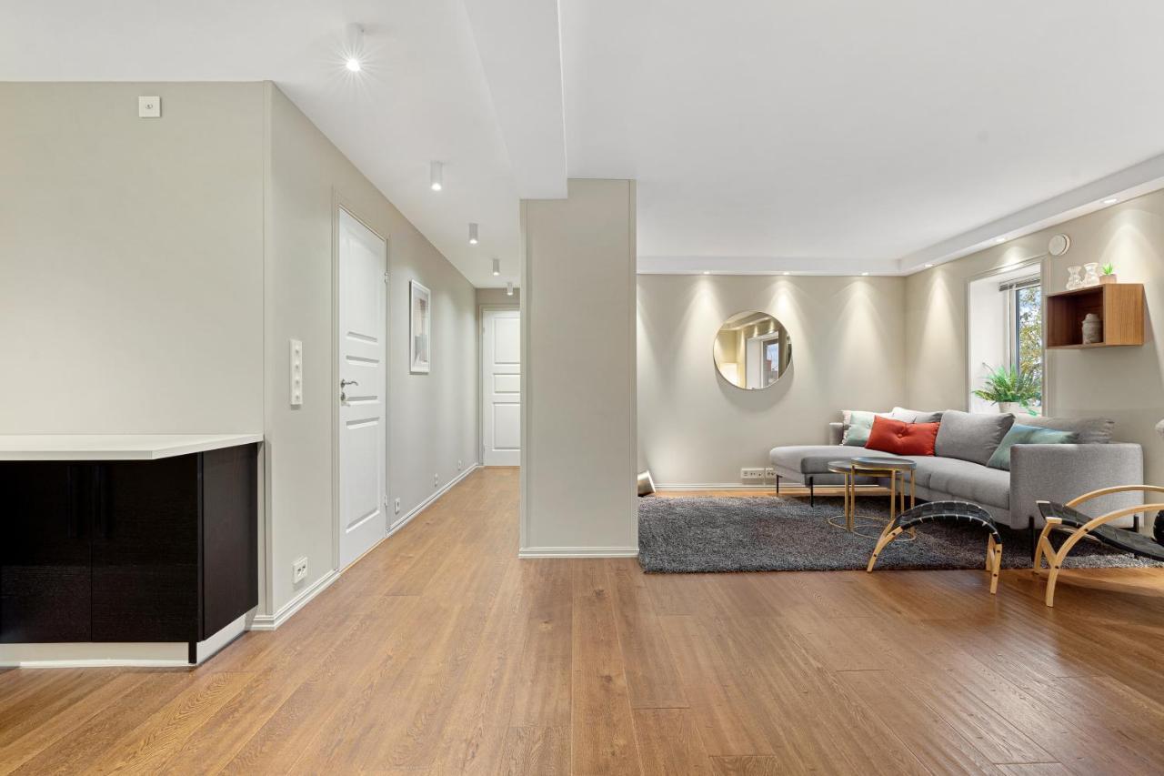 Cozy Elegant 2Bedroom Apt W/Parking And Nice View Tromso Bagian luar foto
